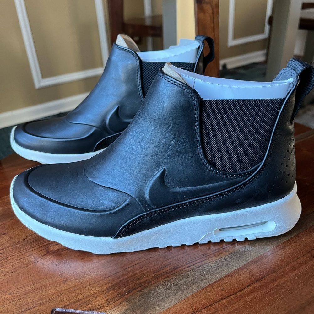 Women’s Nike Air Max Thea Mid Black Sail Sneakers